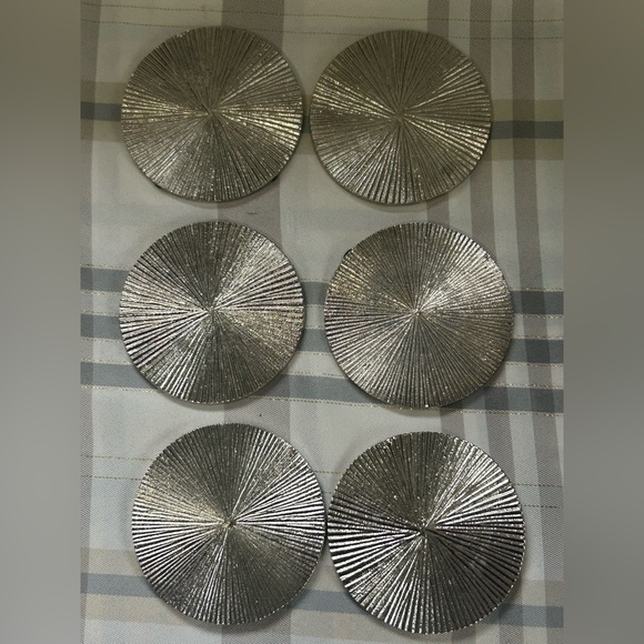 SIX VINTAGE COASTERS SILVER TONE - Picture 2 of 10